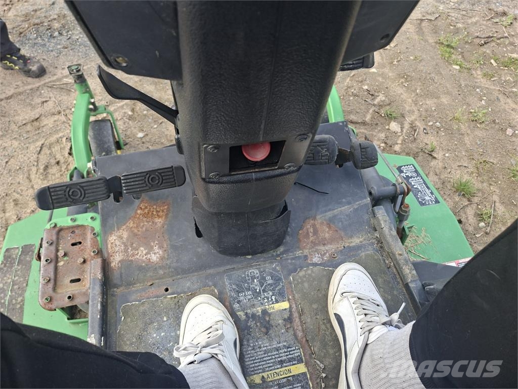 John Deere 1600 WAM Turbo ركوب الحشائش