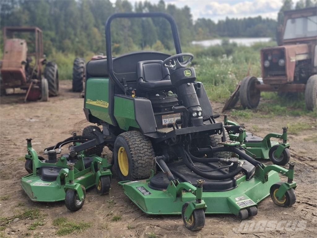 John Deere 1600 WAM Turbo ركوب الحشائش