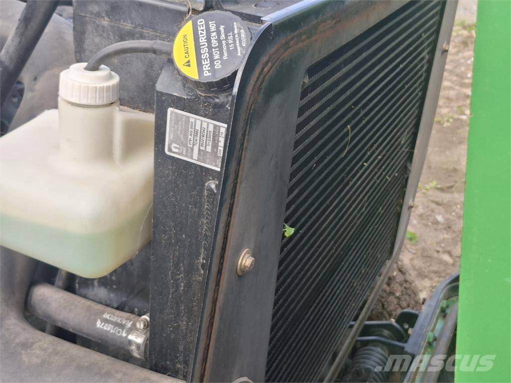 John Deere 1600 WAM Turbo ركوب الحشائش
