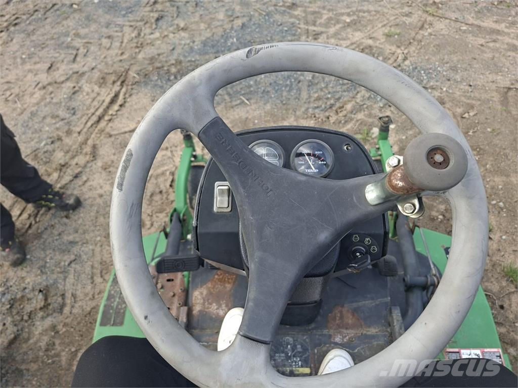 John Deere 1600 WAM Turbo ركوب الحشائش