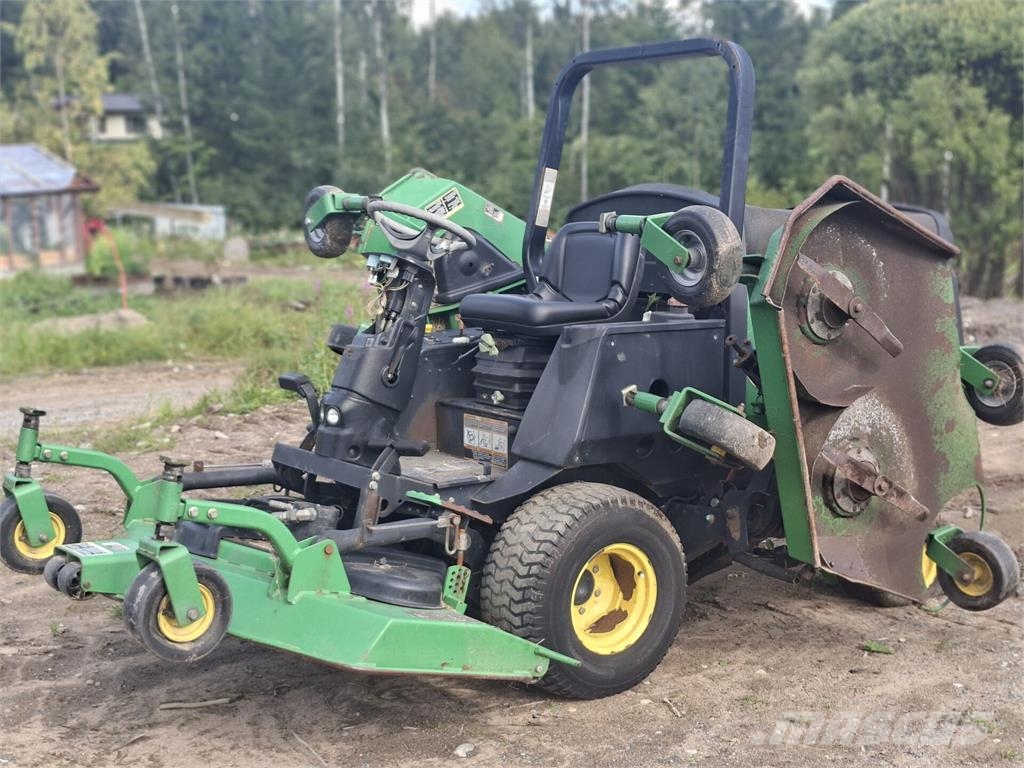 John Deere 1600 WAM Turbo ركوب الحشائش