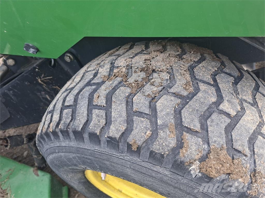 John Deere 1600 WAM Turbo ركوب الحشائش