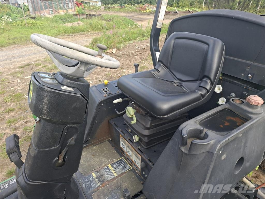 John Deere 1600 WAM Turbo ركوب الحشائش