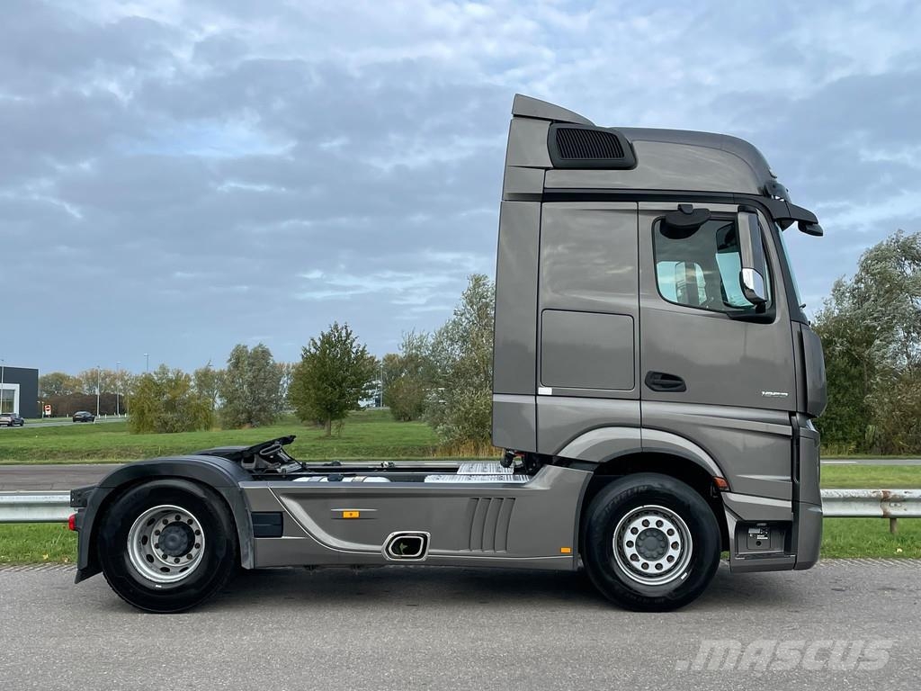 Mercedes-Benz ACTROS 1853 LS 4X2 Prime Movers