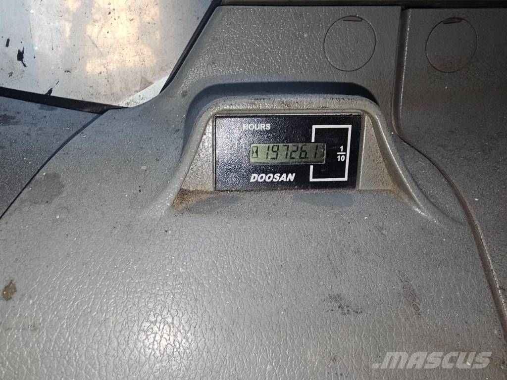 Doosan DX 300 LC-5 Bageri guseničari
