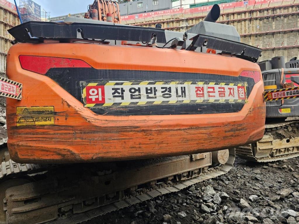 Doosan DX 300 LC-5 Bageri guseničari