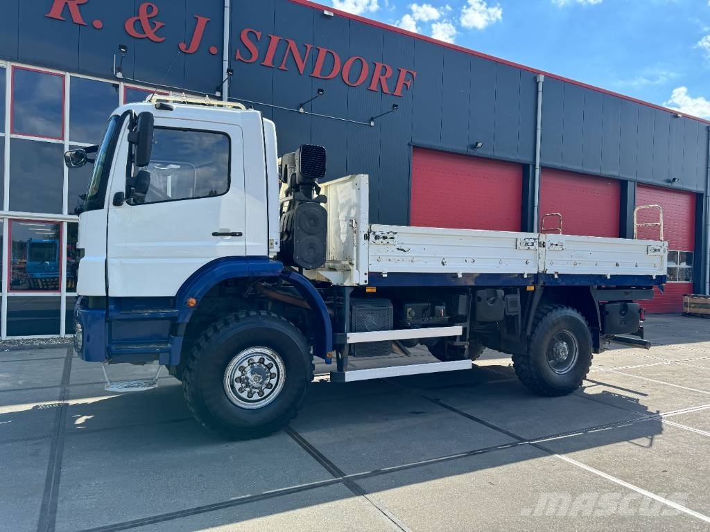 Mercedes-Benz 1829 A 4x4 Axor - R Flatbed / Dropside trucks