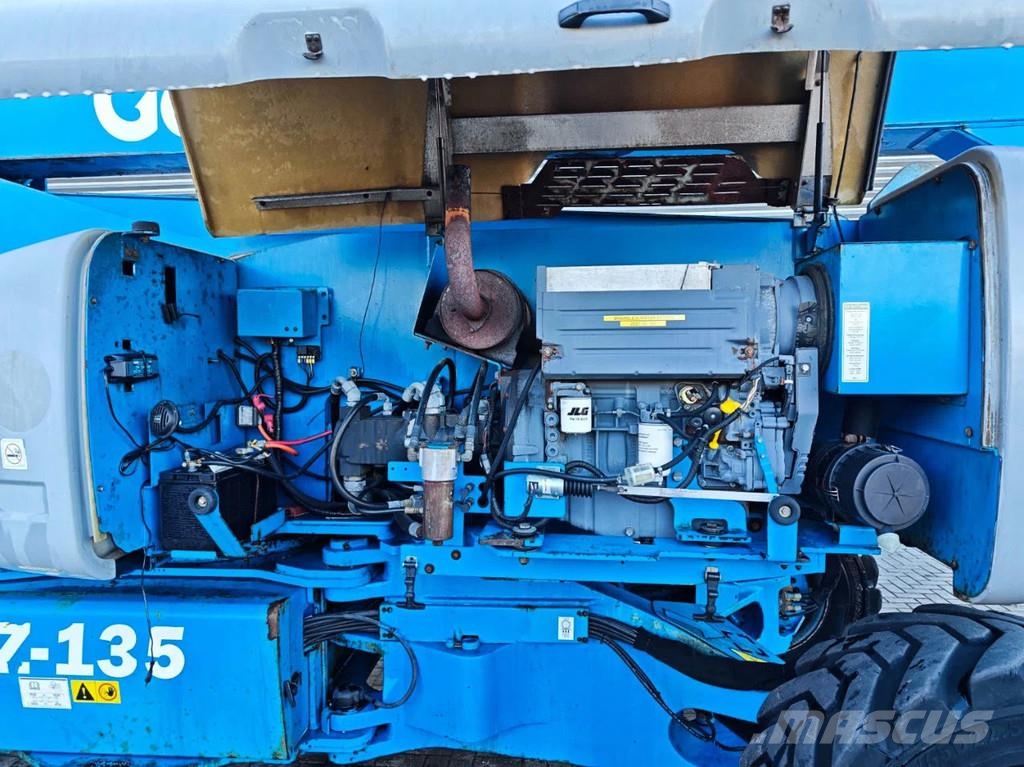 Genie Z-135 Teleskopiniai keltuvai