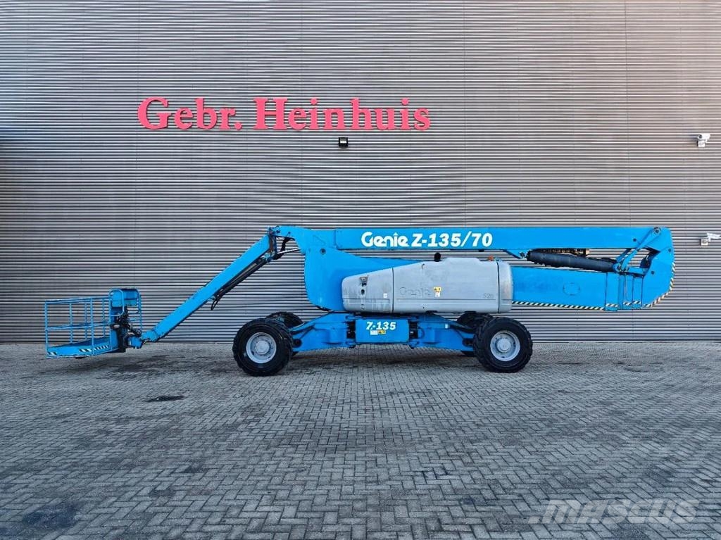 Genie Z-135 Teleskopiniai keltuvai