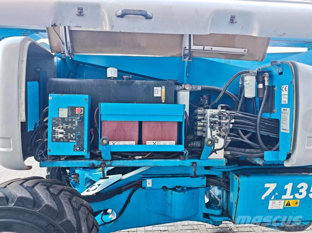 Genie Z-135 Teleskopiniai keltuvai