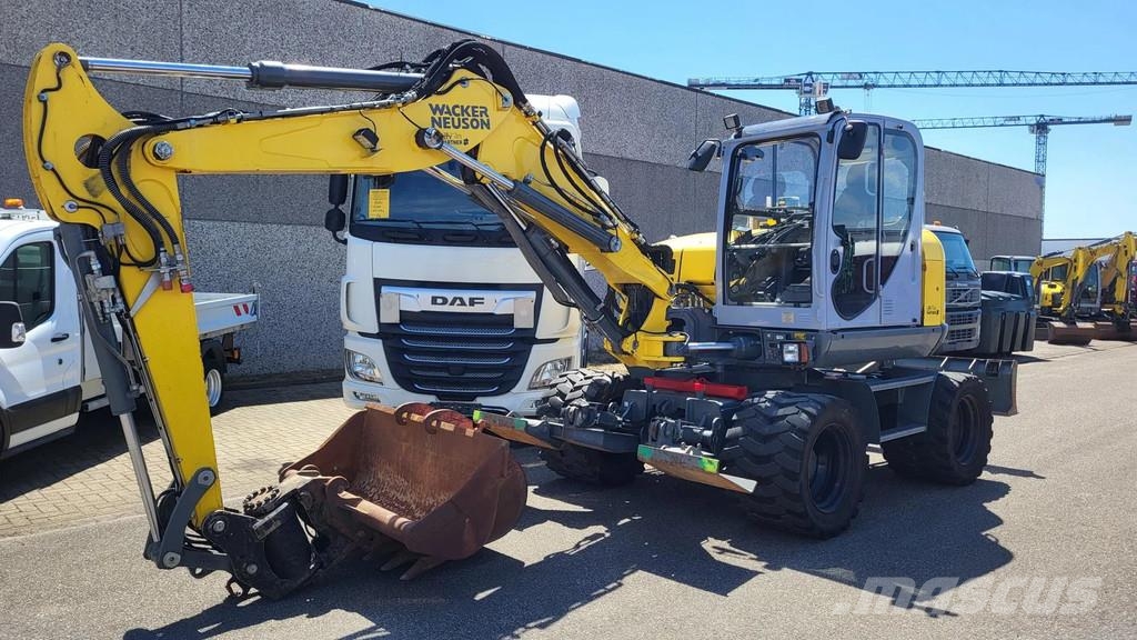 Wacker Neuson EW100 wheel-excavator Model E06-06 Midikaivukoneet 7t - 12t