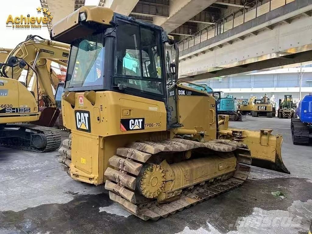 CAT D 3 Pásové dozéry