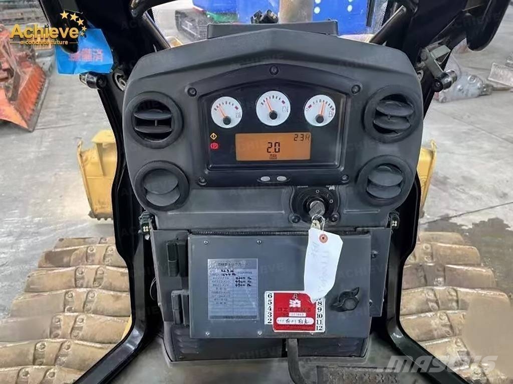 CAT D 3 Pásové dozéry