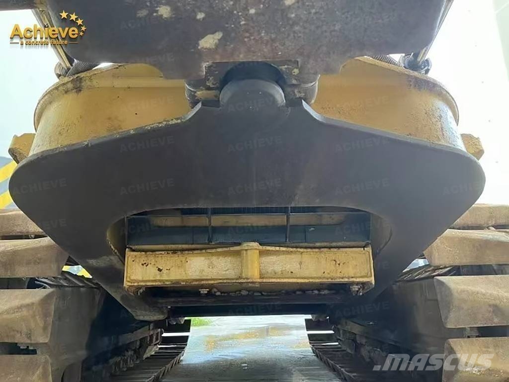 CAT D 3 Pásové dozéry