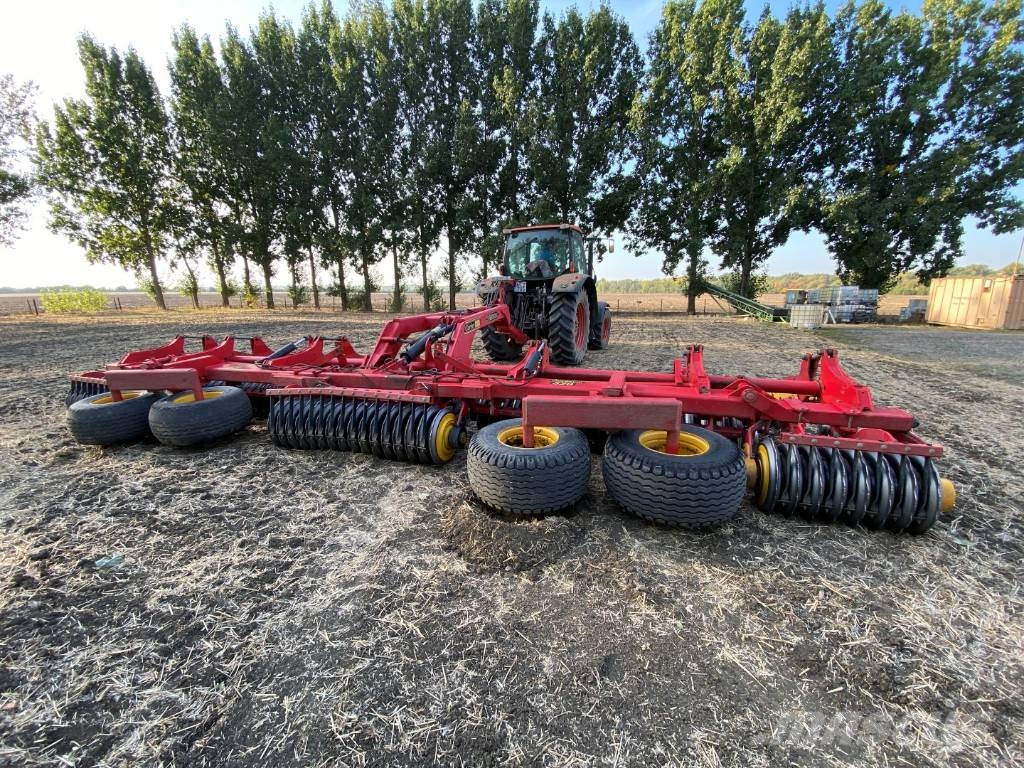 Väderstad Carrier 820 Tárcsás boronák
