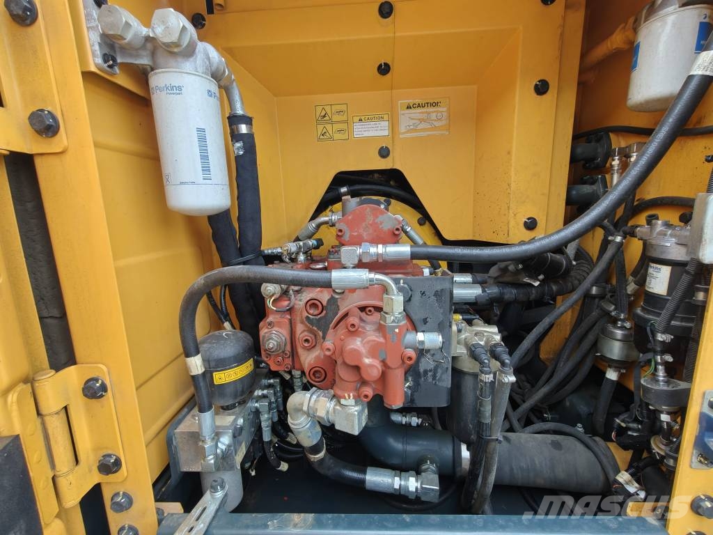 Hyundai HX180L Bageri guseničari