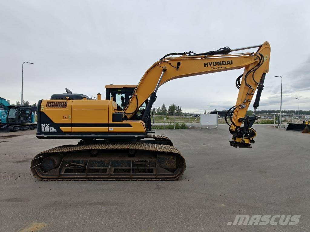 Hyundai HX180L Bageri guseničari