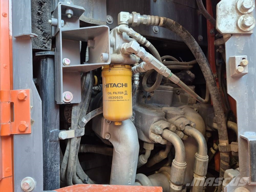 Hitachi ZX 225 USLC-6 Telakaivukoneet