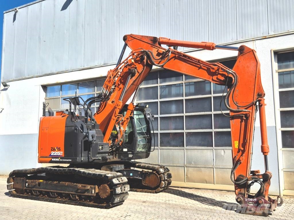 Hitachi ZX 225 USLC-6 Telakaivukoneet