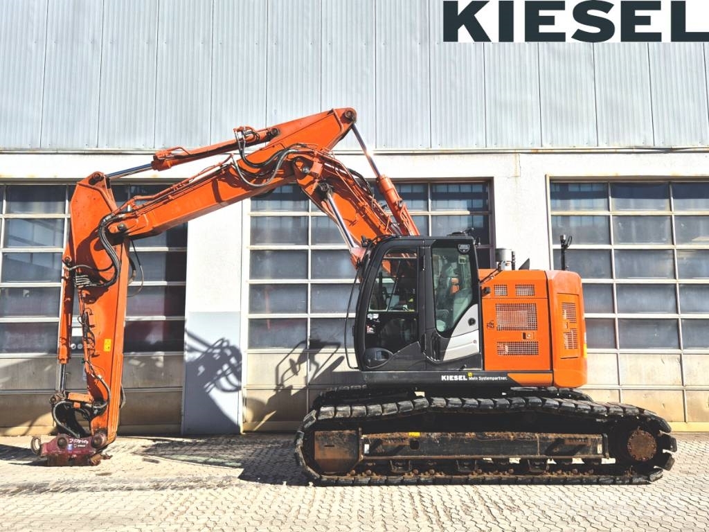 Hitachi ZX 225 USLC-6 Telakaivukoneet