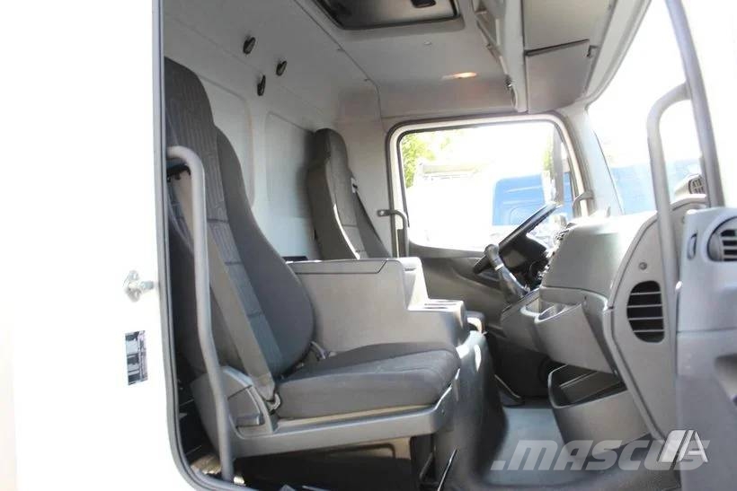 Mercedes-Benz Atego 1221 –FURGON- F-002 Camiones caja cerrada