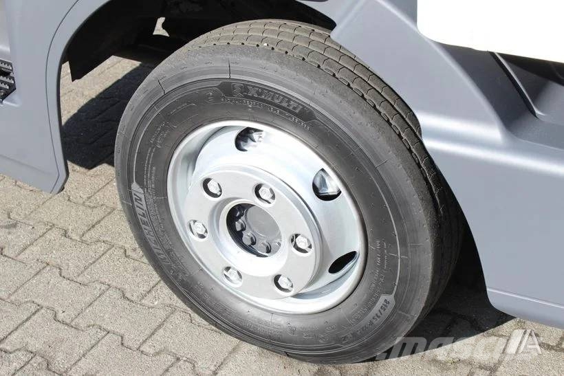 Mercedes-Benz Atego 1221 –FURGON- F-002 Camiones caja cerrada