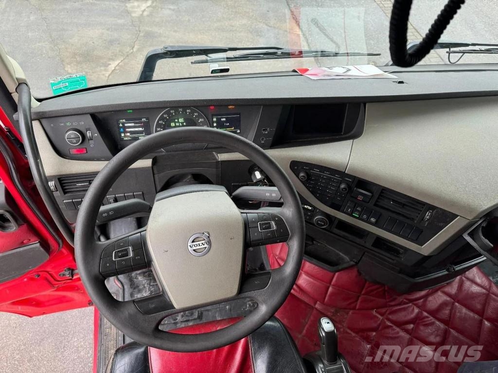 Volvo FH 500 8X4 - EURO 6 + HIAB 622 EP-6 HIPRO + REMOTE Tractor Units