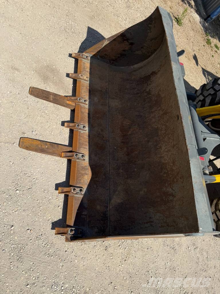 Wacker Neuson WL 44 Колесни товарачи