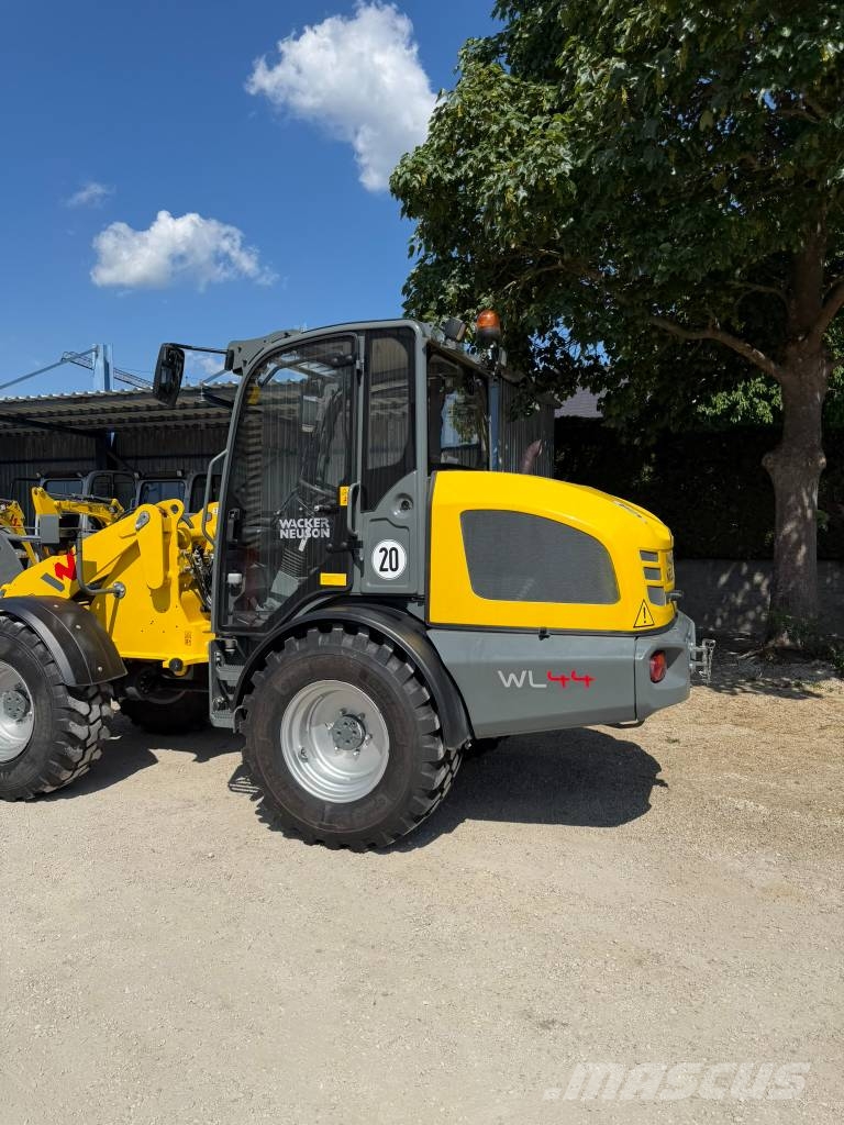 Wacker Neuson WL 44 Колесни товарачи