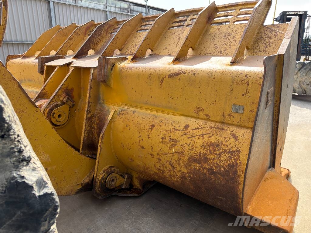 CAT 990H Φορτωτές με λάστιχα (Τροχοφόροι)