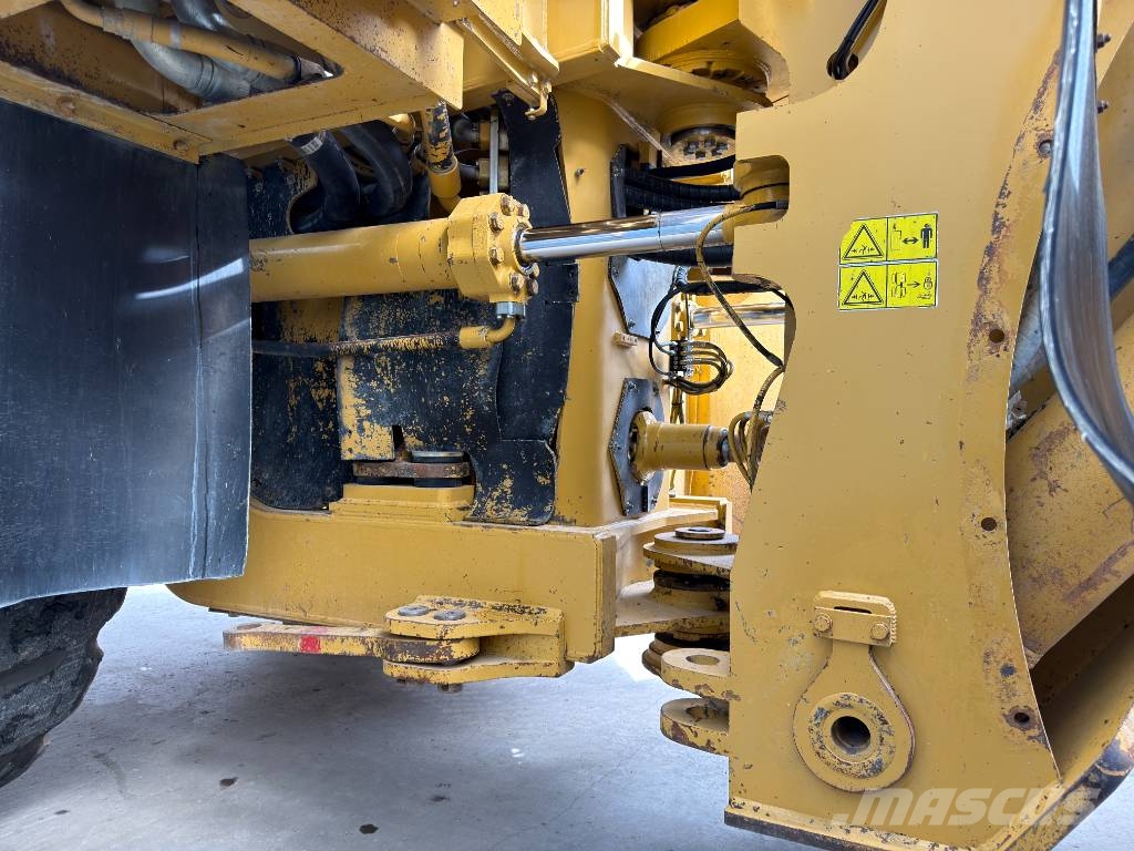 CAT 990H Φορτωτές με λάστιχα (Τροχοφόροι)