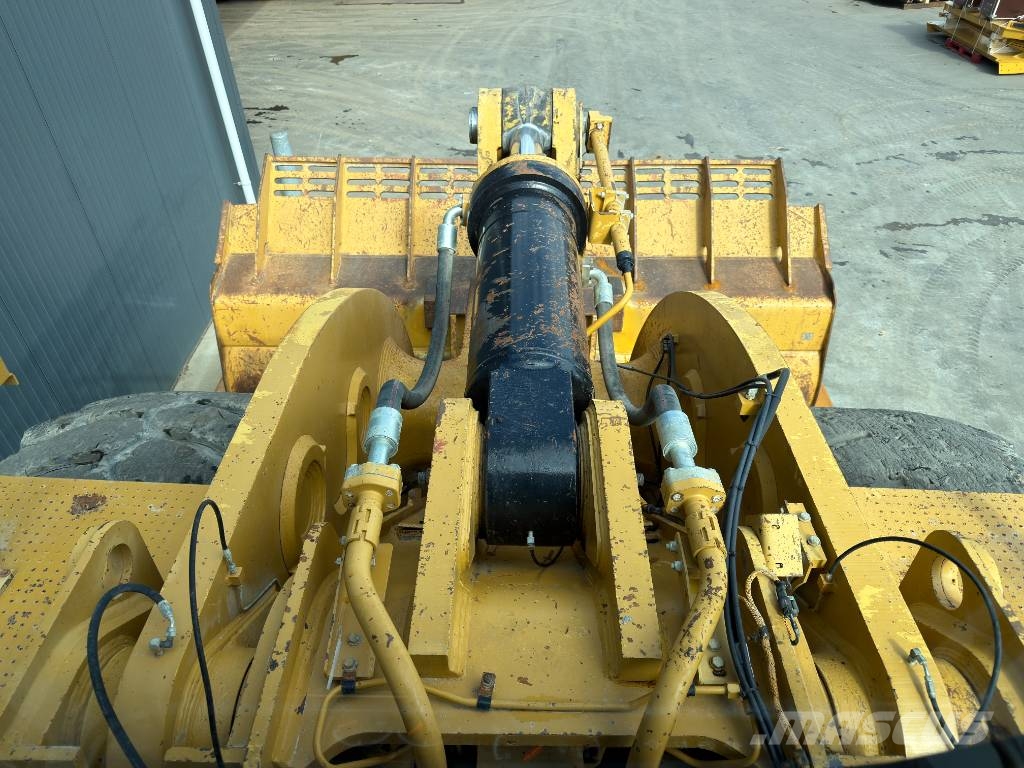 CAT 990H Φορτωτές με λάστιχα (Τροχοφόροι)