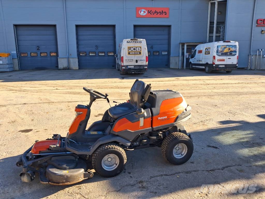 Husqvarna R420TSX AWD ركوب الحشائش