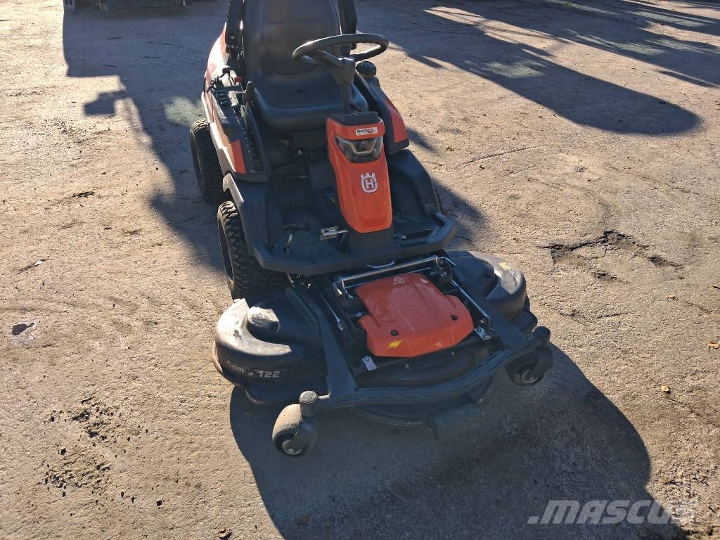 Husqvarna R420TSX AWD ركوب الحشائش