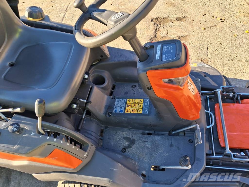 Husqvarna R420TSX AWD ركوب الحشائش