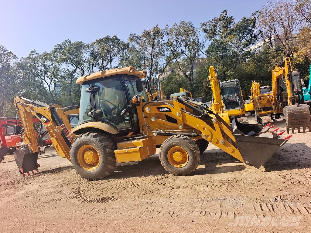 CAT 420F with Powerful Engine in Stock Rovokopači