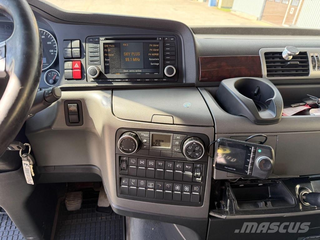MAN TGX 26.480 6X2*4 EURO4 + RETARDER + DOUBLE FLOOR B Camiones para transporte de animales