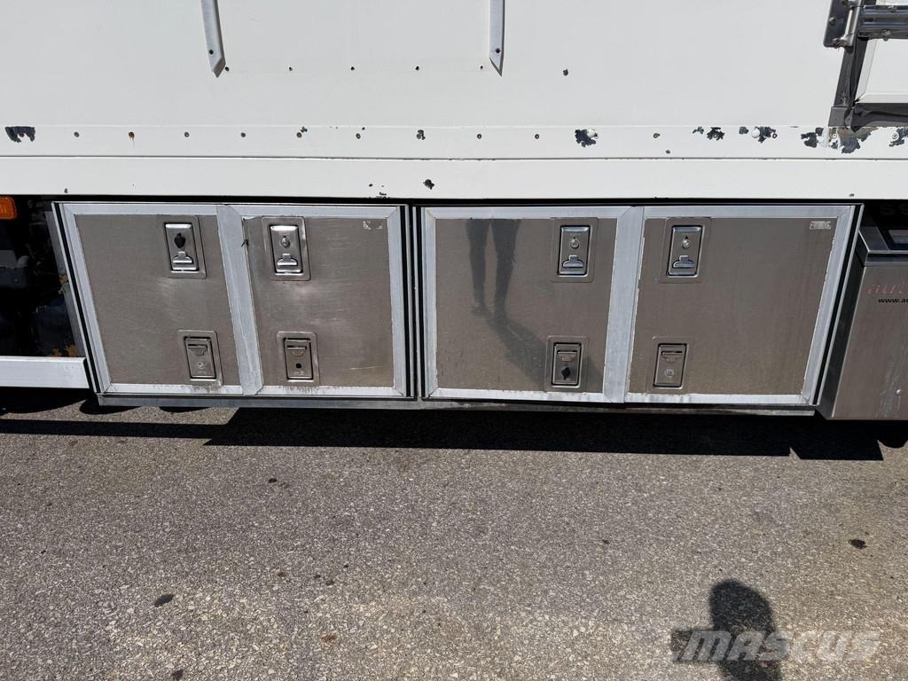 MAN TGX 26.480 6X2*4 EURO4 + RETARDER + DOUBLE FLOOR B Camiones para transporte de animales