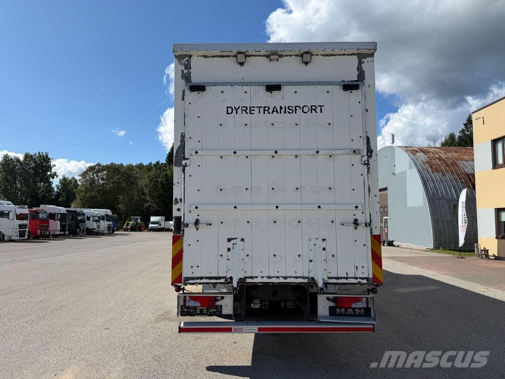 MAN TGX 26.480 6X2*4 EURO4 + RETARDER + DOUBLE FLOOR B Camiones para transporte de animales