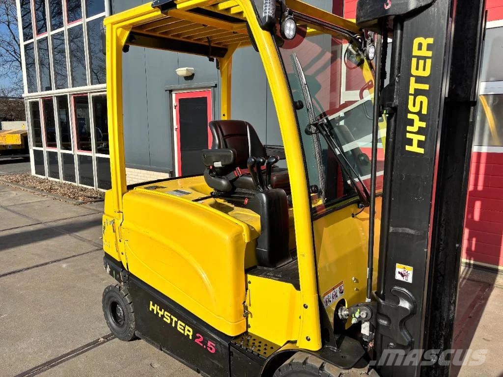 Hyster J2.5 XN 2500kg E- heftruck triplo Electric forklifts