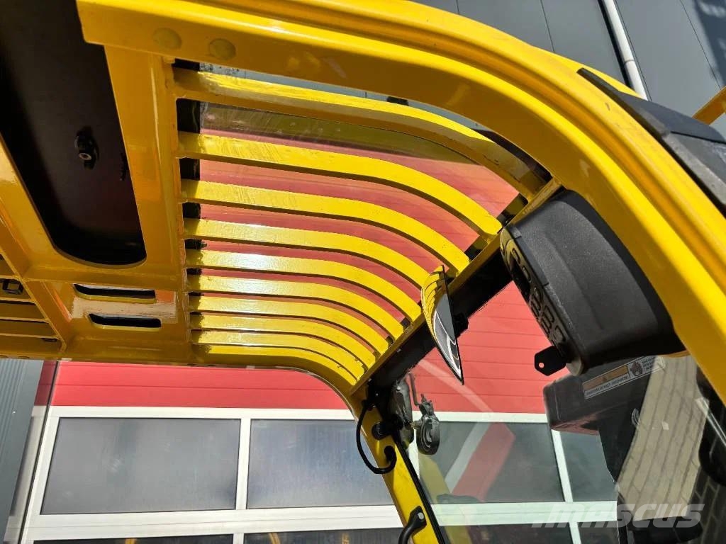 Hyster J2.5 XN 2500kg E- heftruck triplo Electric forklifts