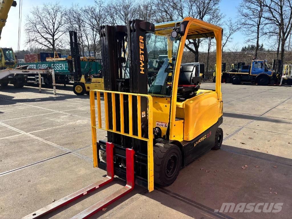 Hyster J2.5 XN 2500kg E- heftruck triplo Electric forklifts