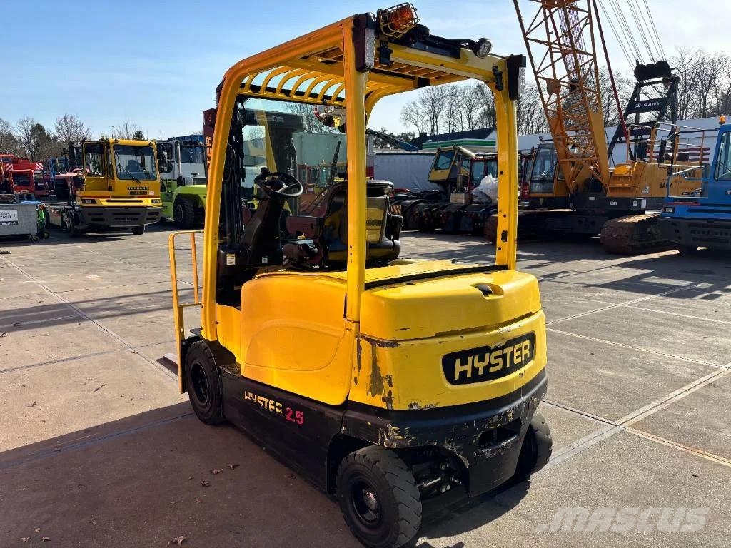 Hyster J2.5 XN 2500kg E- heftruck triplo Electric forklifts