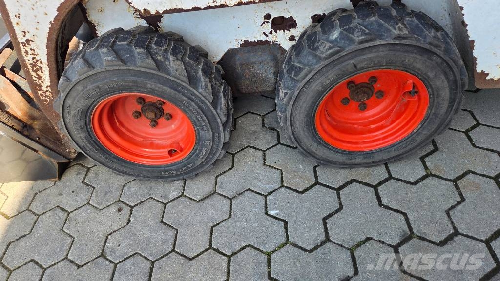 Bobcat S 70 Kompaktrakodók
