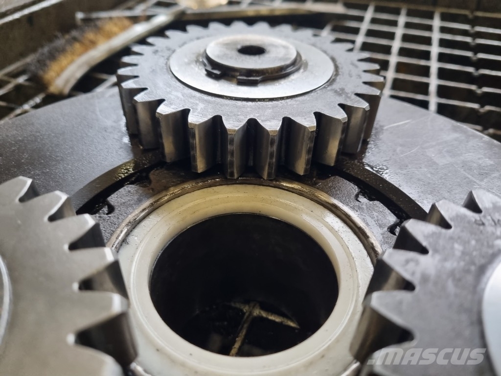CAT 330 BL FINAL DRIVE Коробка передач