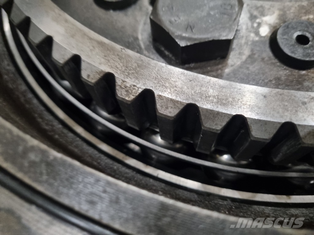 CAT 330 BL FINAL DRIVE Коробка передач