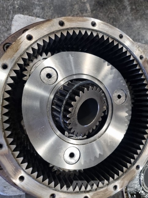 CAT 330 BL FINAL DRIVE Коробка передач