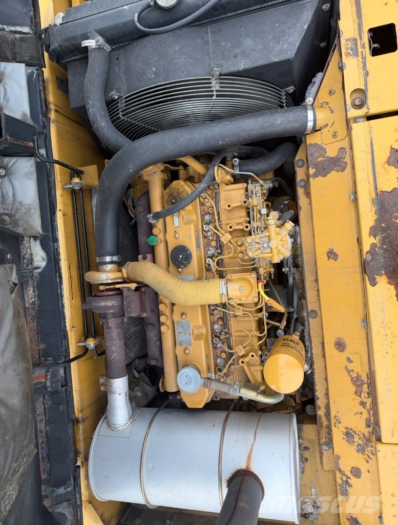 CAT 319 C Bagri goseničarji