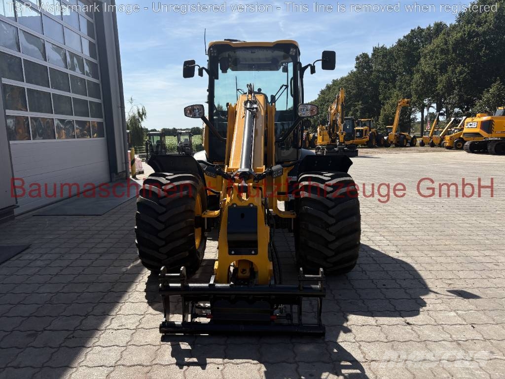 JCB TM220 40km/h NEU テレスコピックホイールローダー