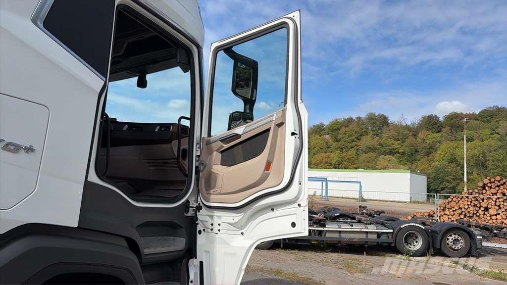 DAF XG+ 530 Camiones chasis